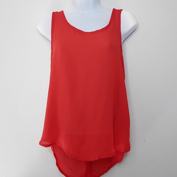 Haute Monde | Red Bow Back Sleeveless Top - Picture 4 of 5